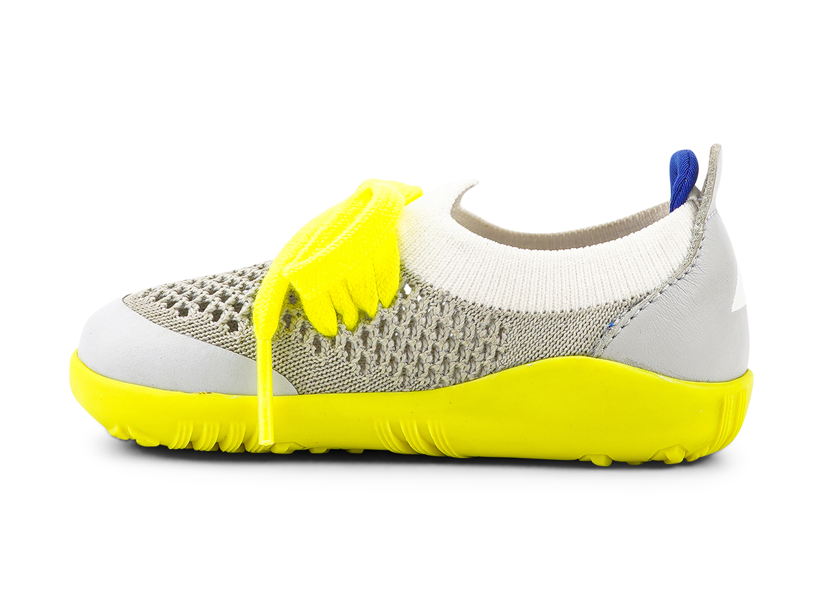 Zapatillas deportivas Play Knit Gris & Blanca (Producto no sujeto a devolución)
